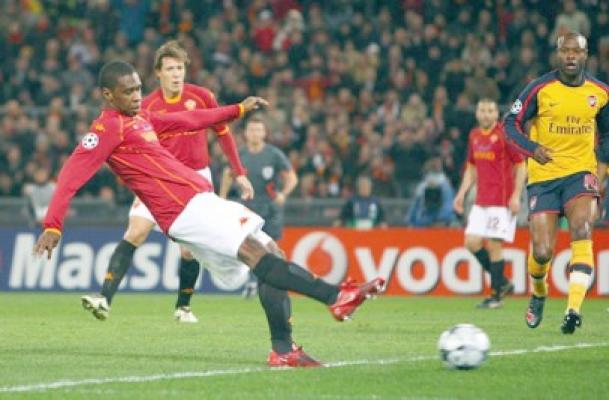 AS Roma a învins, cu scorul de 4-0, Lecce, într-un meci din etapa a XXV-a a campionatului Italiei